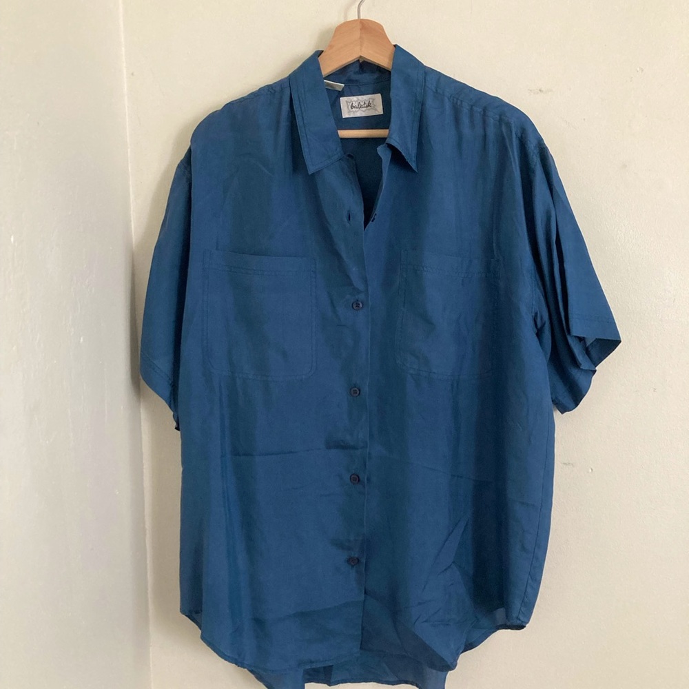 100% Silk Oversized (marked S) Blue Buttondown